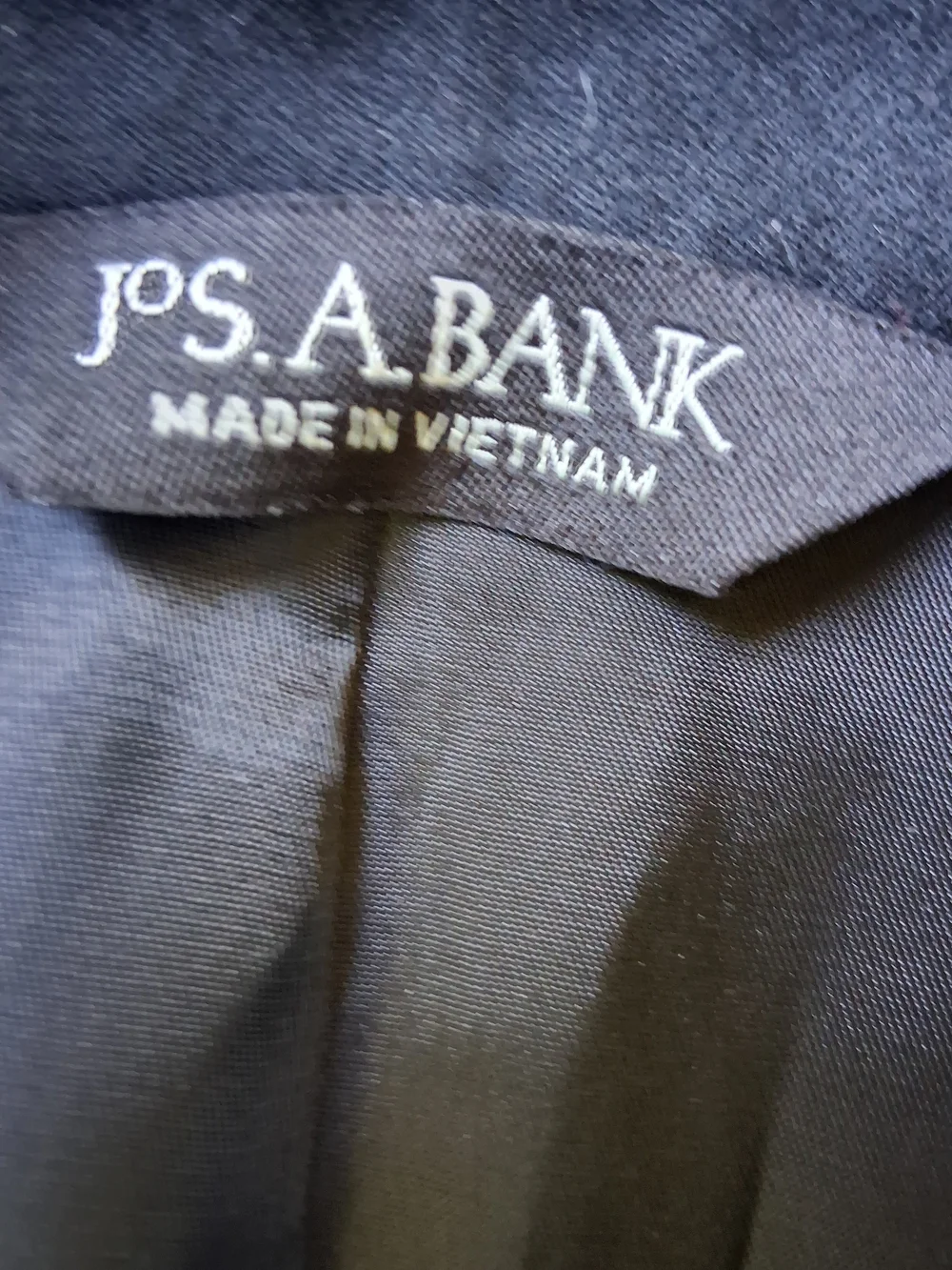 Classic VTG Men's Black Blazer - Jos.A.Banks  (Two-Button)size 44R